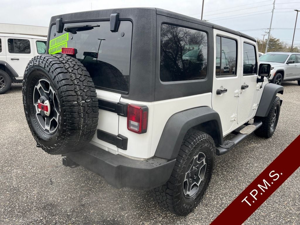 2017 Jeep Wrangler Unlimited Rubicon w/VERY LOW MILES