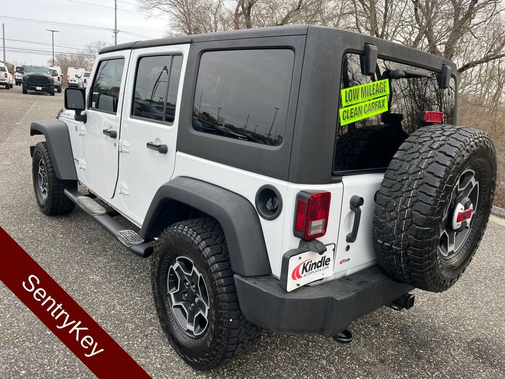 2017 Jeep Wrangler Unlimited Rubicon w/VERY LOW MILES