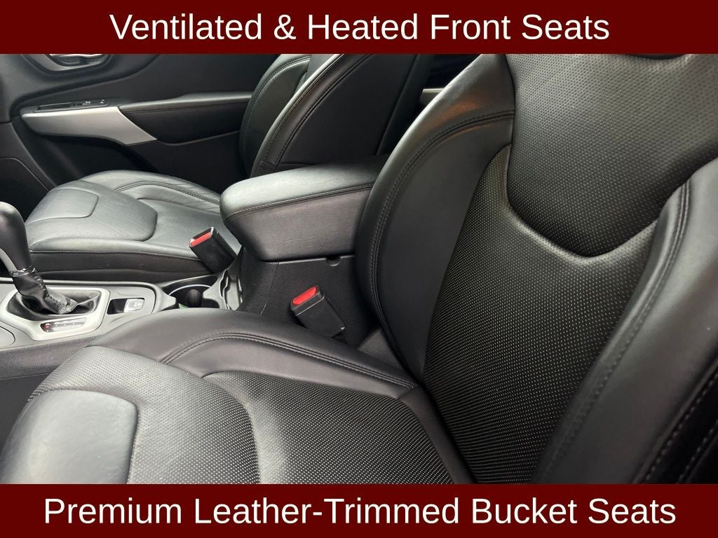 2017 Jeep Cherokee Overland w/VERY LOW MILES