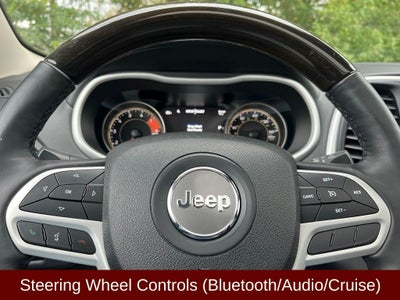 2017 Jeep Cherokee Overland w/VERY LOW MILES