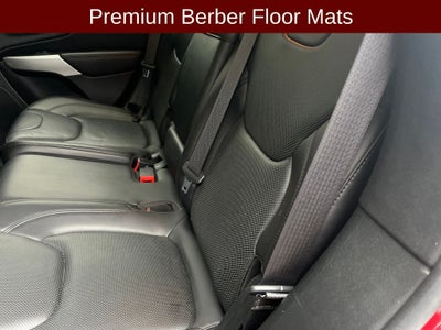 2017 Jeep Cherokee Overland w/VERY LOW MILES