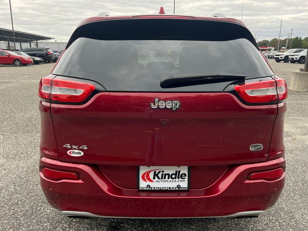 2017 Jeep Cherokee Overland w/VERY LOW MILES