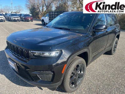 2025 Jeep Grand Cherokee Laredo