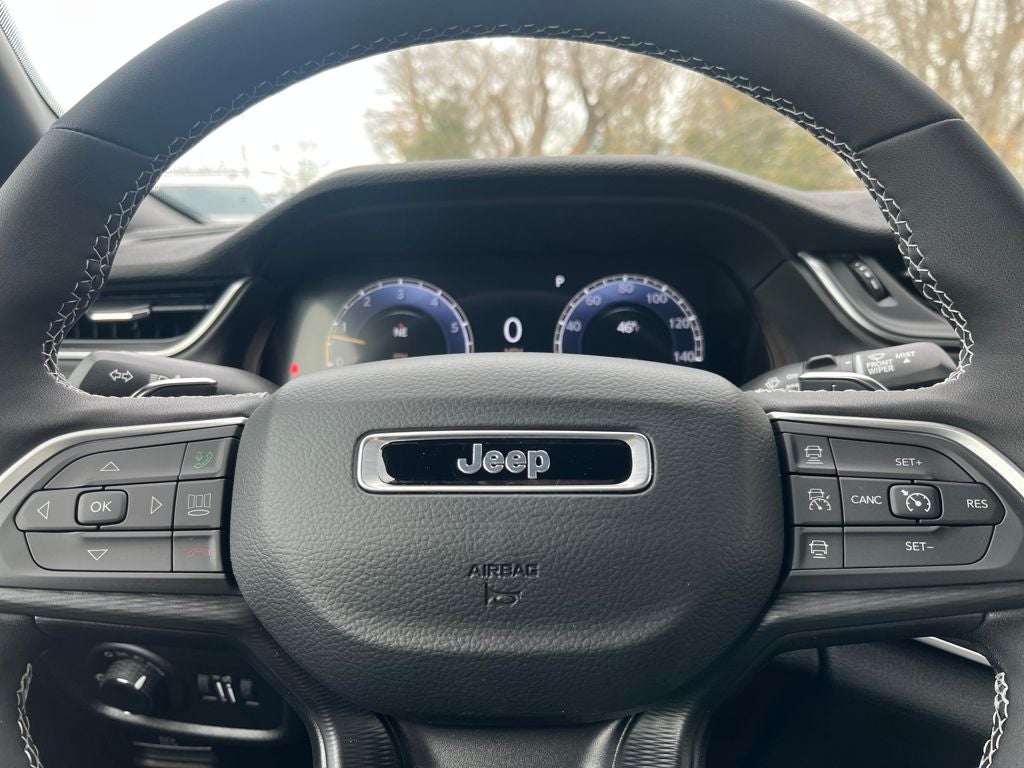 2025 Jeep Grand Cherokee Laredo X