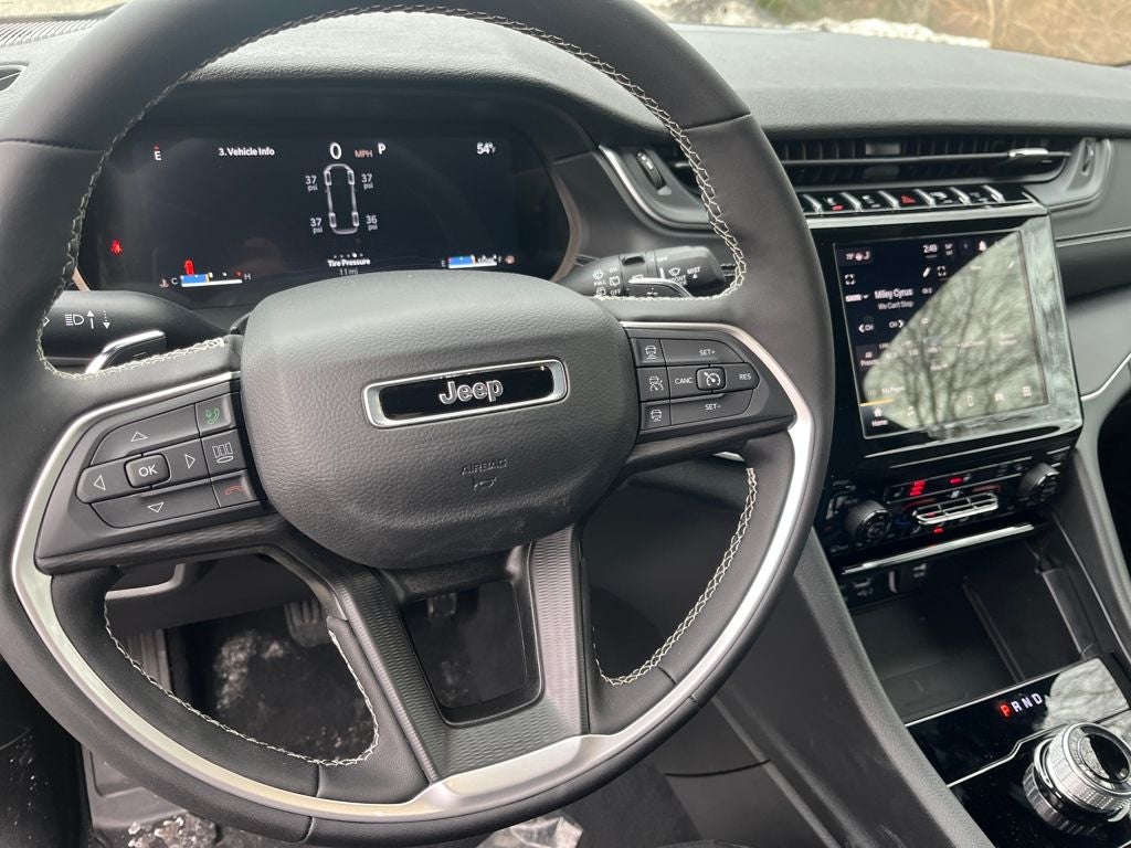 2026 Jeep Grand Cherokee L Laredo