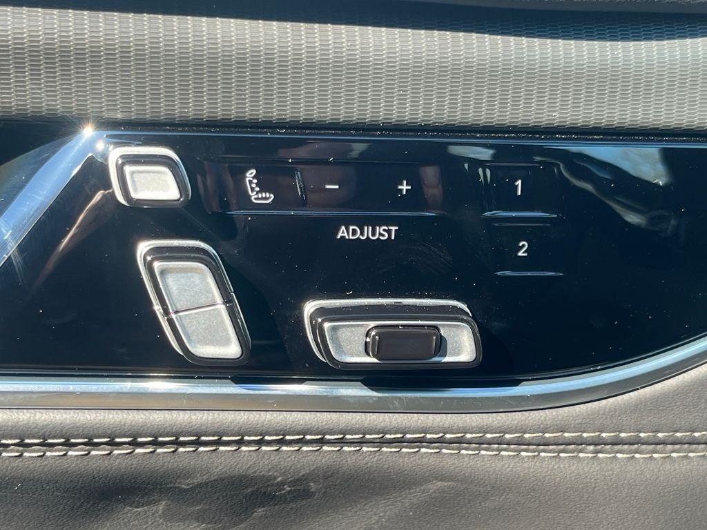 2026 Jeep Grand Wagoneer Summit