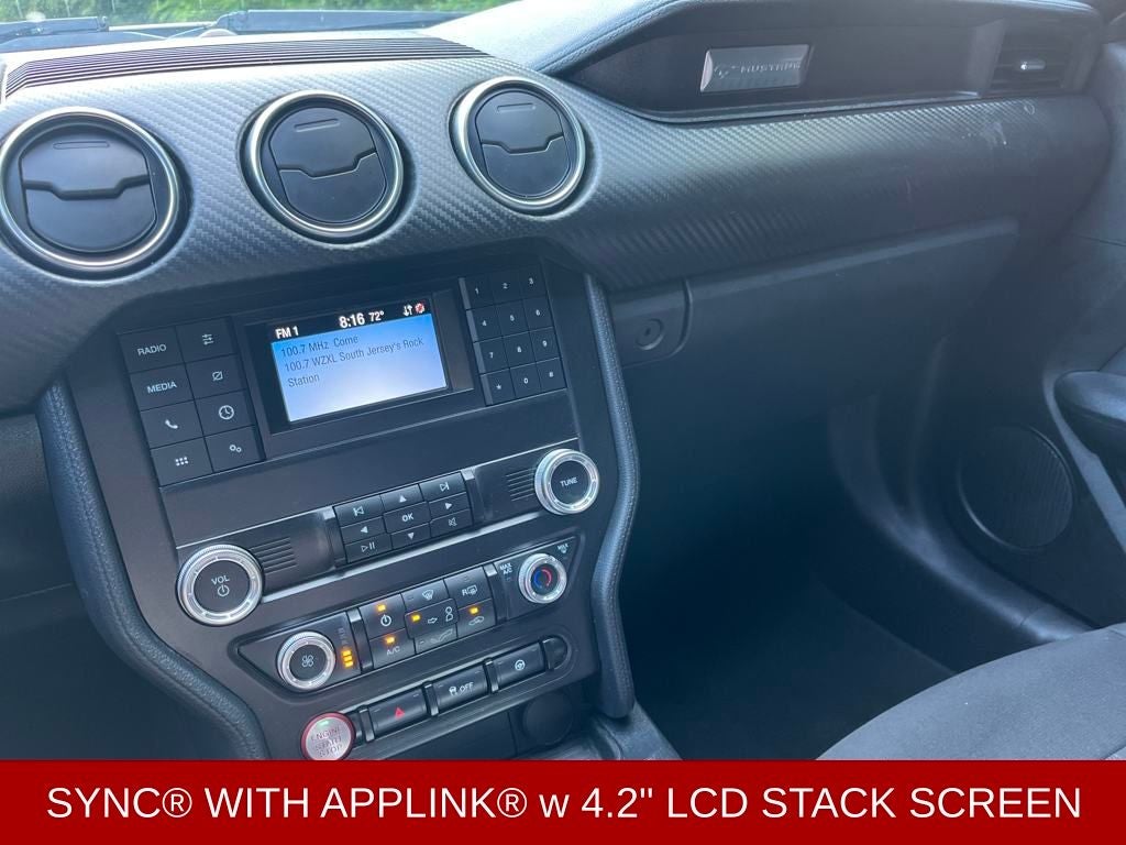 2022 Ford Mustang EcoBoost