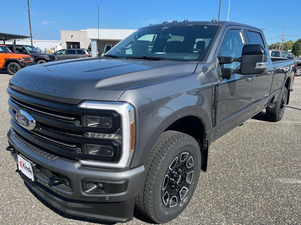 2025 Ford F-350SD Platinum