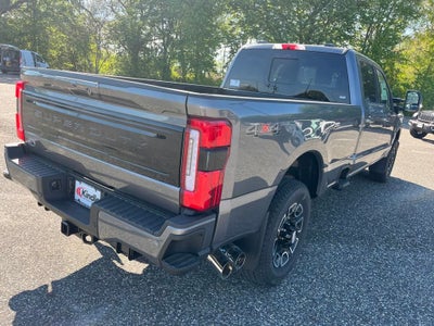 2025 Ford F-350SD Platinum