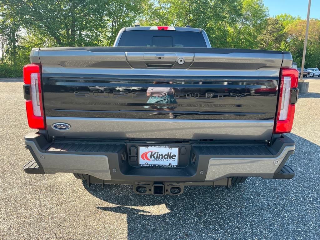 2025 Ford F-350SD Platinum