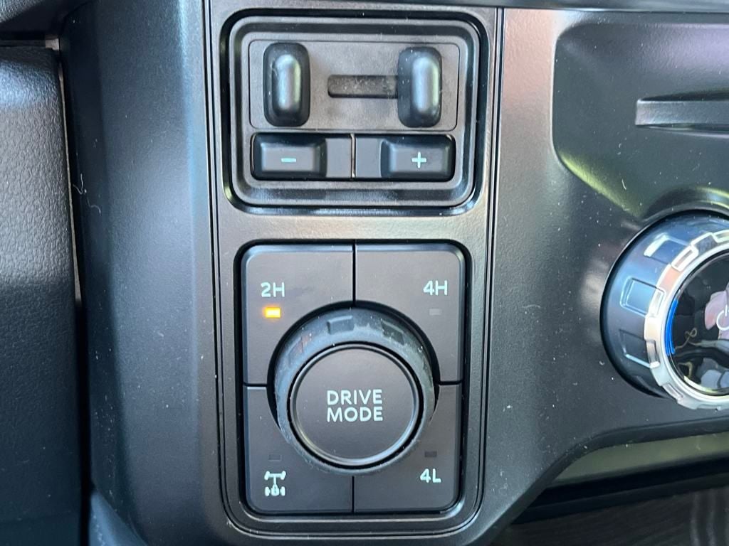 2025 Ford F-350SD Platinum