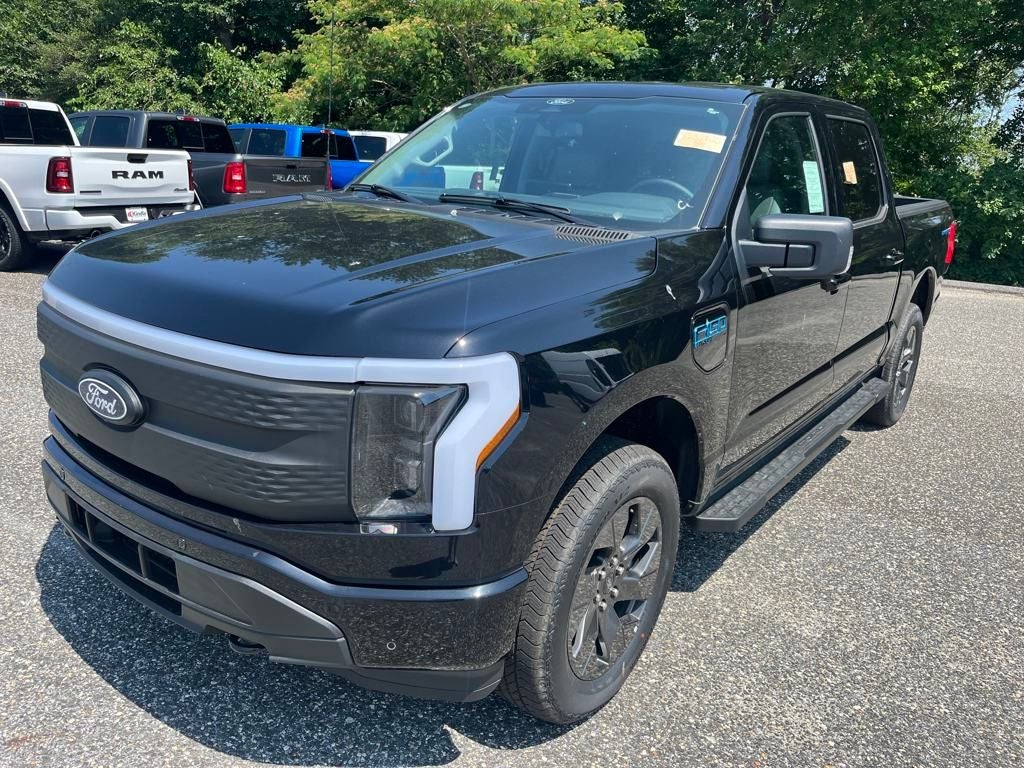 2025 Ford F-150 Lightning Flash