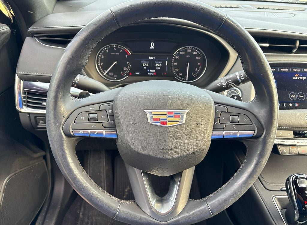 2023 Cadillac XT4 Luxury
