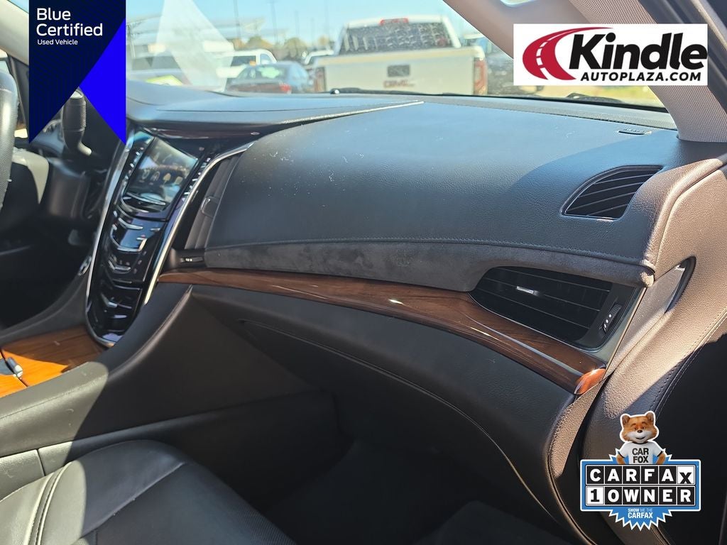 2017 Cadillac Escalade Luxury