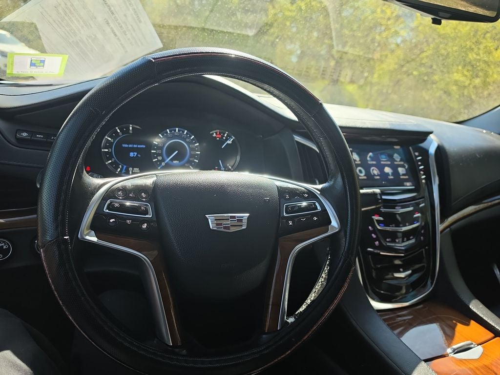 2017 Cadillac Escalade Luxury