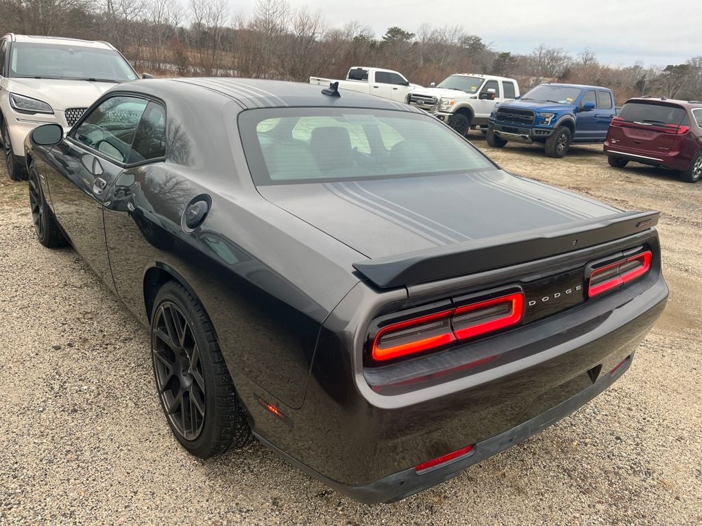 2016 Dodge Challenger R/T Shaker