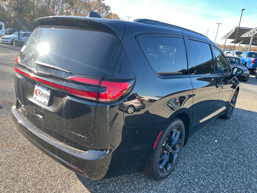 2026 Chrysler Pacifica Limited