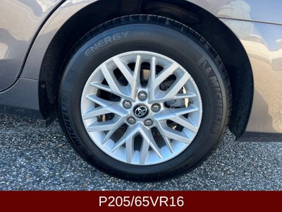 2017 Toyota Camry LE w VERY LOW MILES