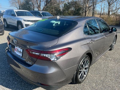 2023 Toyota Camry Hybrid XLE